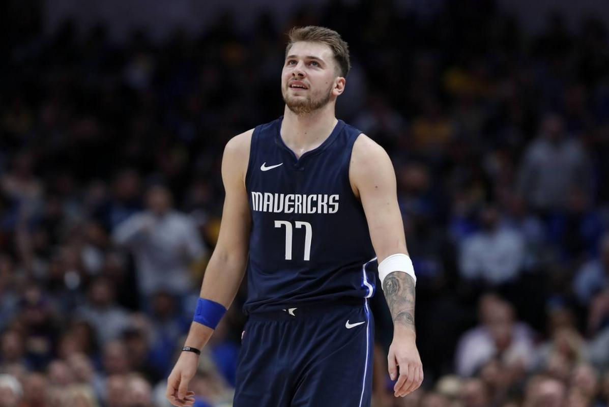 最近鲁尼的 最近鲁尼的