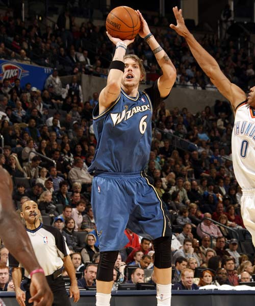 是否会和维亚纳一起去曼城工作？阿莫里姆：我们走的道路不同