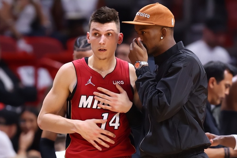 依旧具备客 依旧具备客